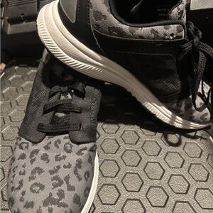 Avia Black and Gray Athletic Shoes